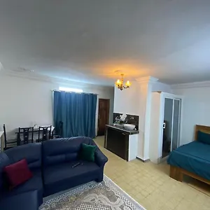 studio-moderne-rue-marsat.hotelsdakar.com/